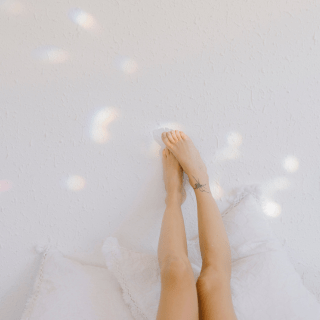 Gambe Gonfie: Cause e Rimedi Efficaci